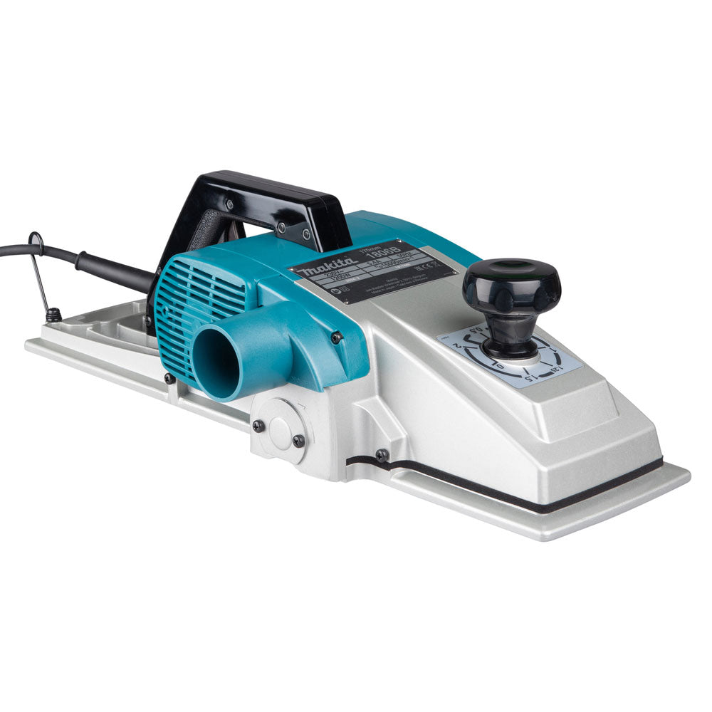 Makita 1806B 6-3/4-Inch Planer – 10.9 Amp Motor, 15,000 RPM, 30,000 Cuts Per Minute, With Machined Aluminum Base And Wooden Tool Case