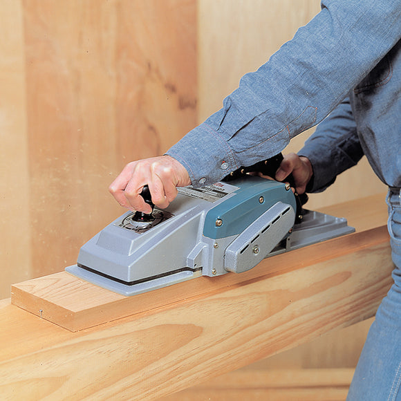 Pialla 170mm 1200W Makita 1806B