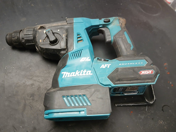 Tassellatore SDS-PLUS 28mm 2,9J 40V XGT BL Makita HR003GZ - USATO