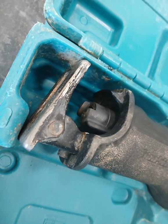 Seghetto diritto 32mm 18V LXT Makita DJR186ZK - USATO