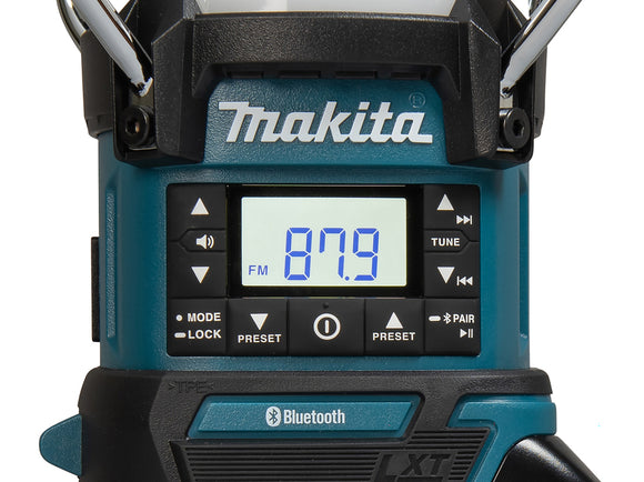 Radio con lanterna integrata 18V LXT Makita DMR057