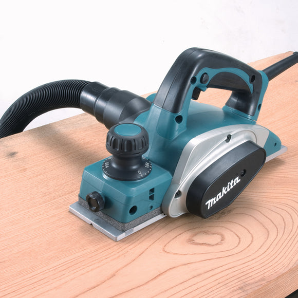 Pialla 82mm 620W Makita KP0800J