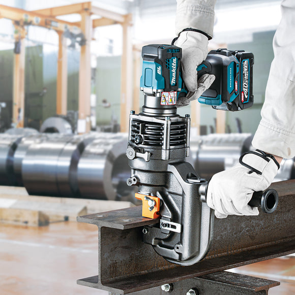 Punzonatrice Ø20mm 40V XGT BL Makita PP001GZK