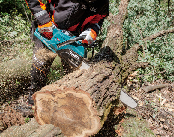 Elettrosega 500mm 40V XGT BL Makita UC030GZ