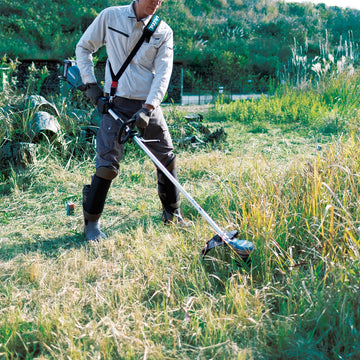 Decespugliatore 350mm 40V XGT BL Makita UR003GZ01 - 0